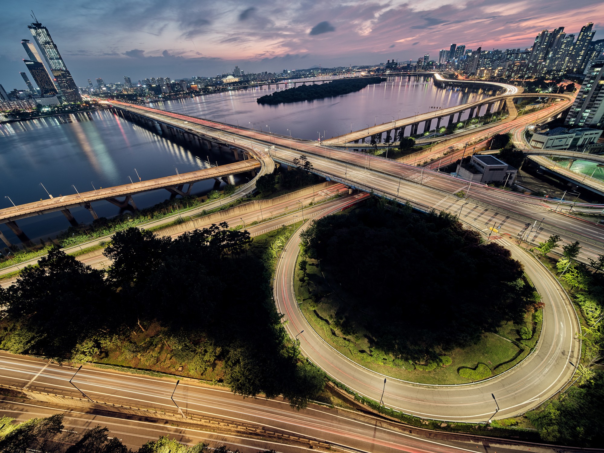 Obiektyw Venus Optics Laowa D-Dreamer 17 mm f/4,0 Zero-D do Fujifilm G - Zdjęcie 20