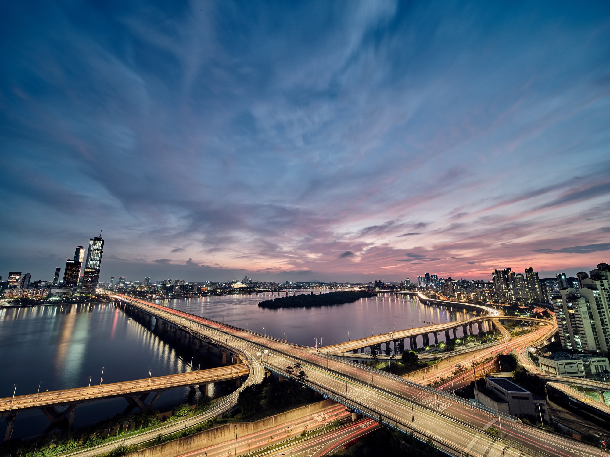 Obiektyw Venus Optics Laowa D-Dreamer 17 mm f/4,0 Zero-D do Fujifilm G - Zdjęcie 21